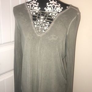 American Eagle shirt